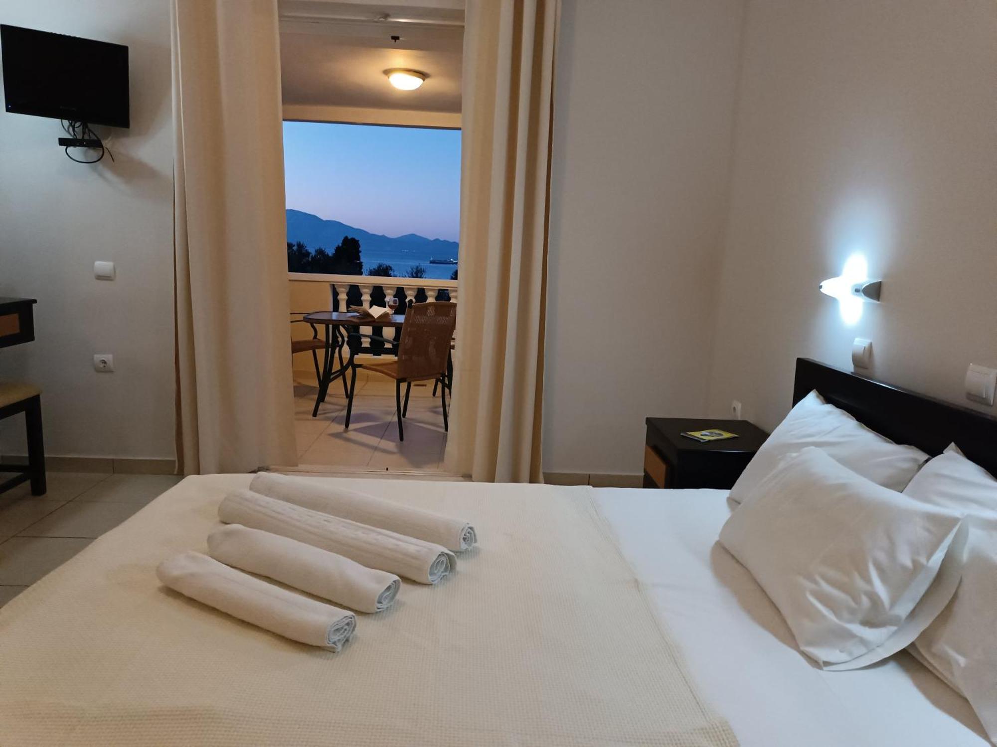 Pouliezos Koklanis Zante Apartments Alykés Eksteriør bilde