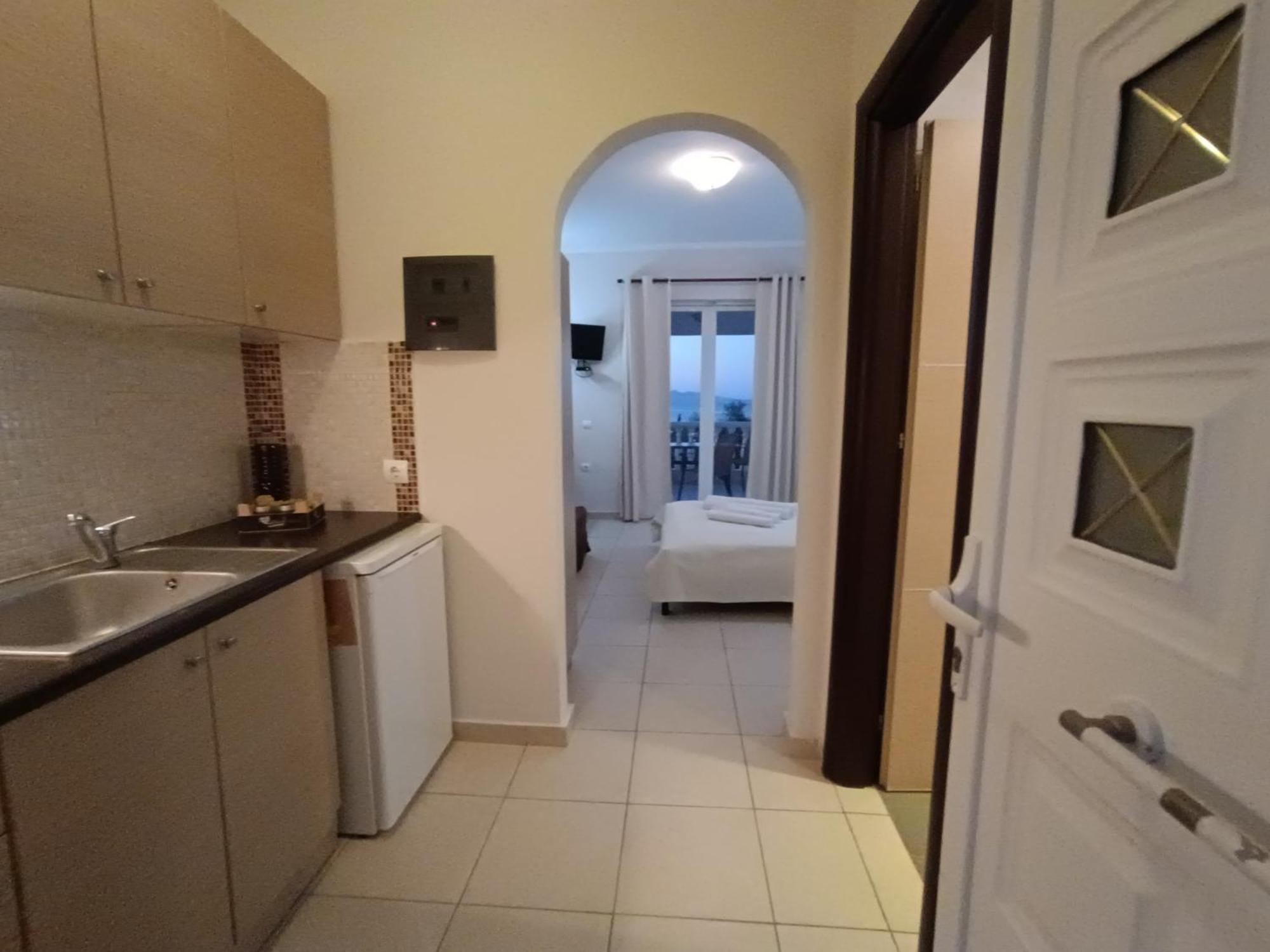 Pouliezos Koklanis Zante Apartments Alykés Eksteriør bilde