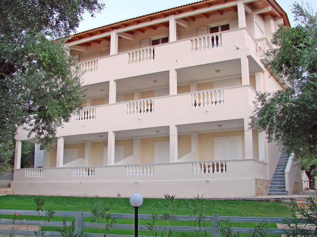 Pouliezos Koklanis Zante Apartments Alykés Eksteriør bilde